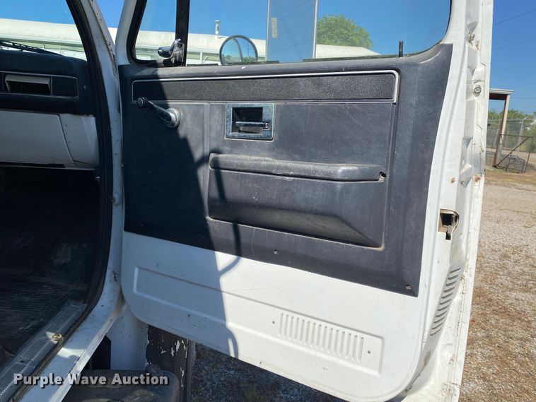 image for item DK6244 1990 Chevrolet C60  dump flatbed truck