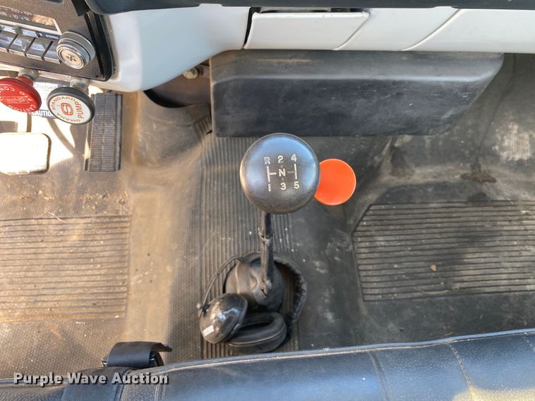 image for item DK6244 1990 Chevrolet C60  dump flatbed truck