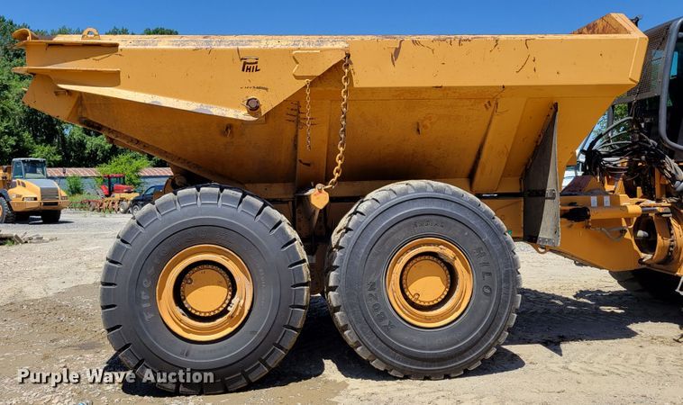 image for item DM2300 2005 Case 340  haul truck