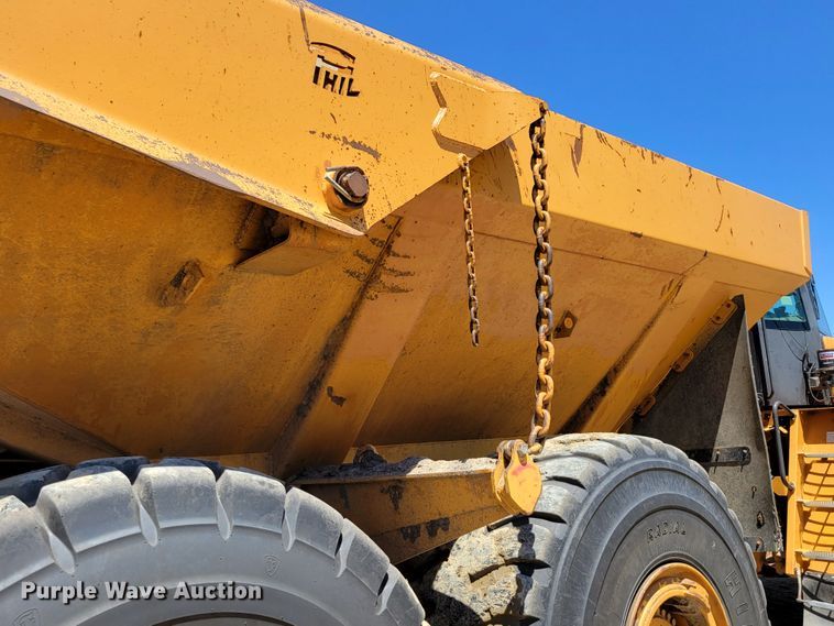 image for item DM2300 2005 Case 340  haul truck