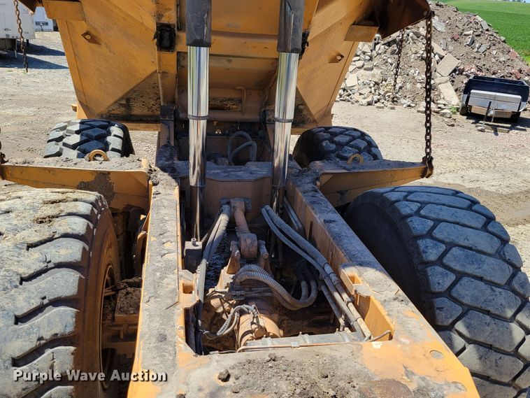 image for item DM2300 2005 Case 340  haul truck