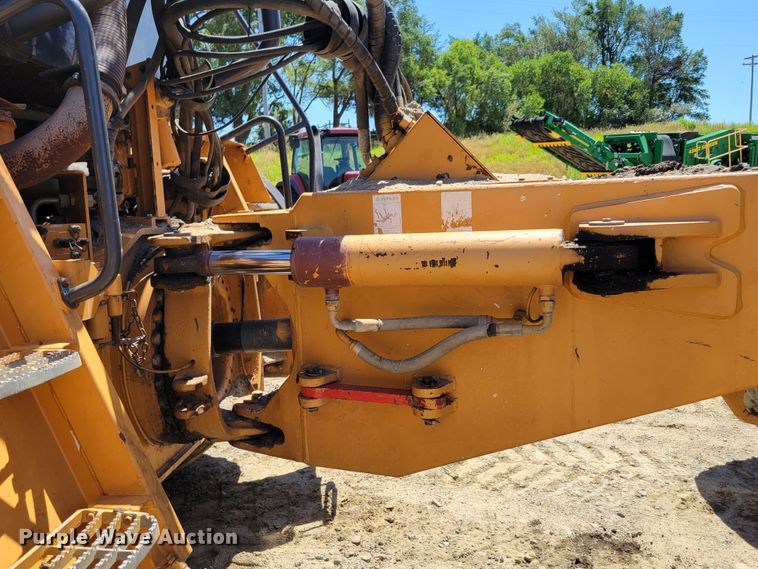 image for item DM2300 2005 Case 340  haul truck