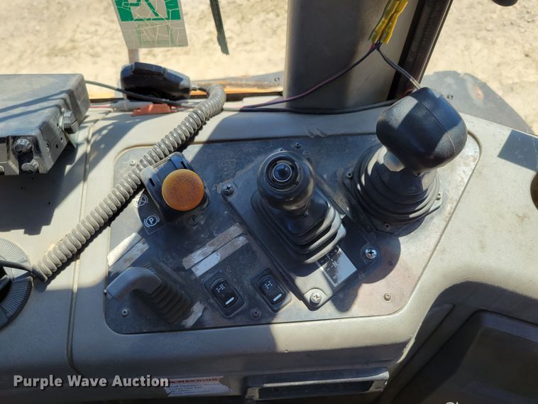 image for item DM2300 2005 Case 340  haul truck