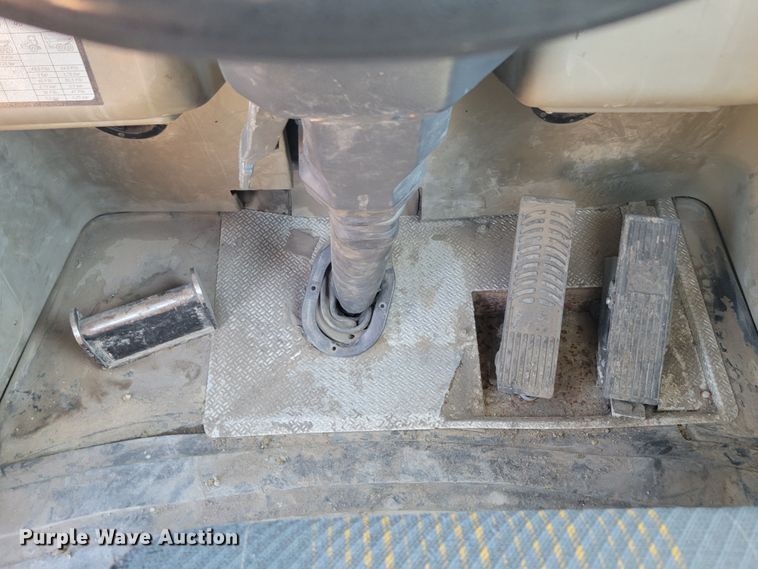 image for item DM2300 2005 Case 340  haul truck