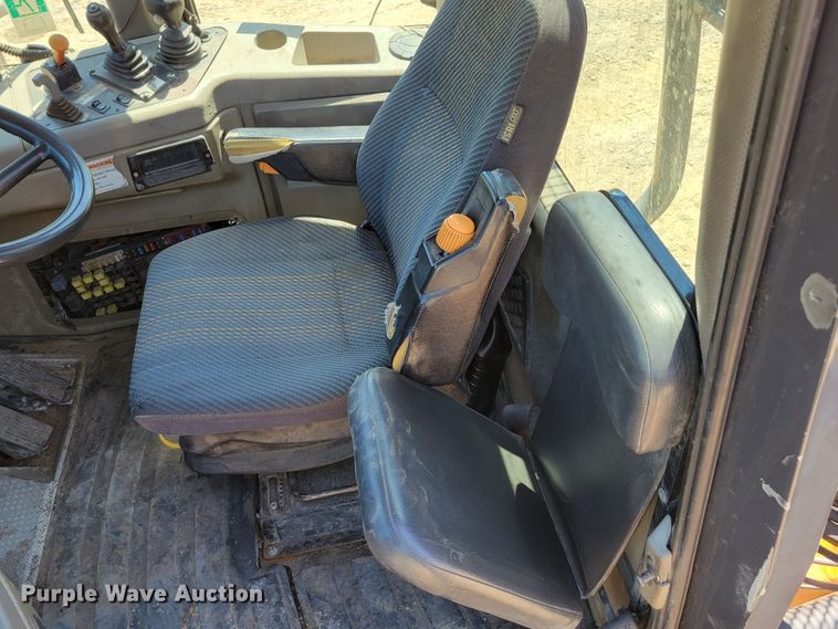 image for item DM2300 2005 Case 340  haul truck