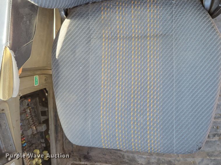 image for item DM2300 2005 Case 340  haul truck