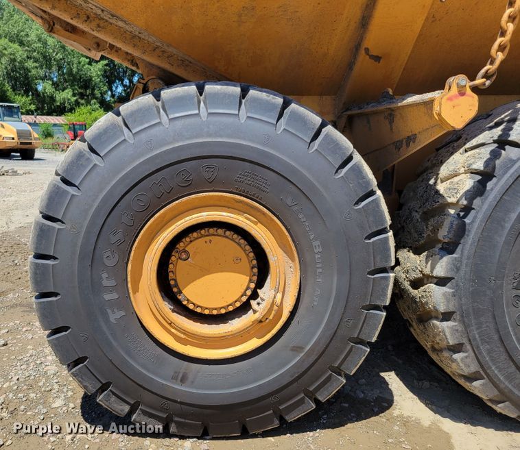 image for item DM2300 2005 Case 340  haul truck