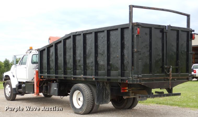 image for item DM2320 1999 Ford F800  crane truck