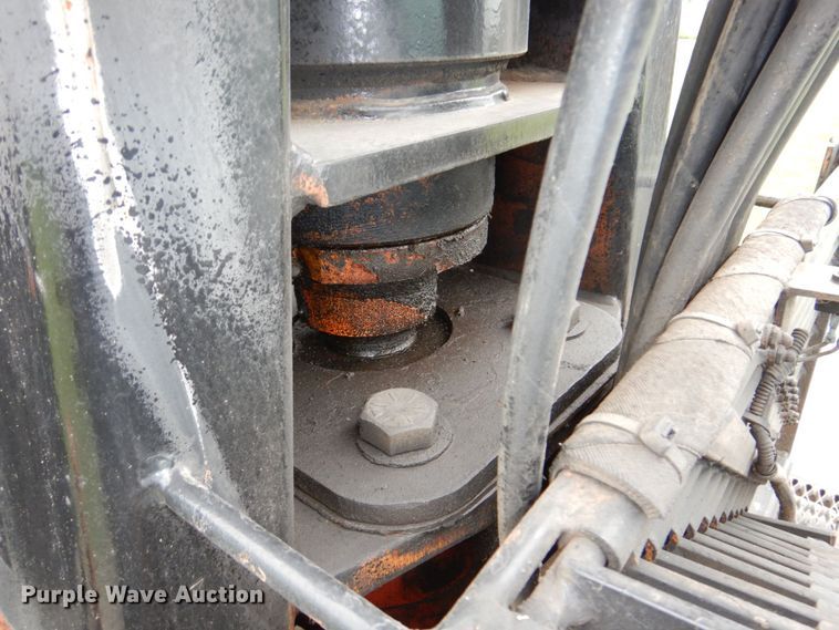 image for item DM2320 1999 Ford F800  crane truck