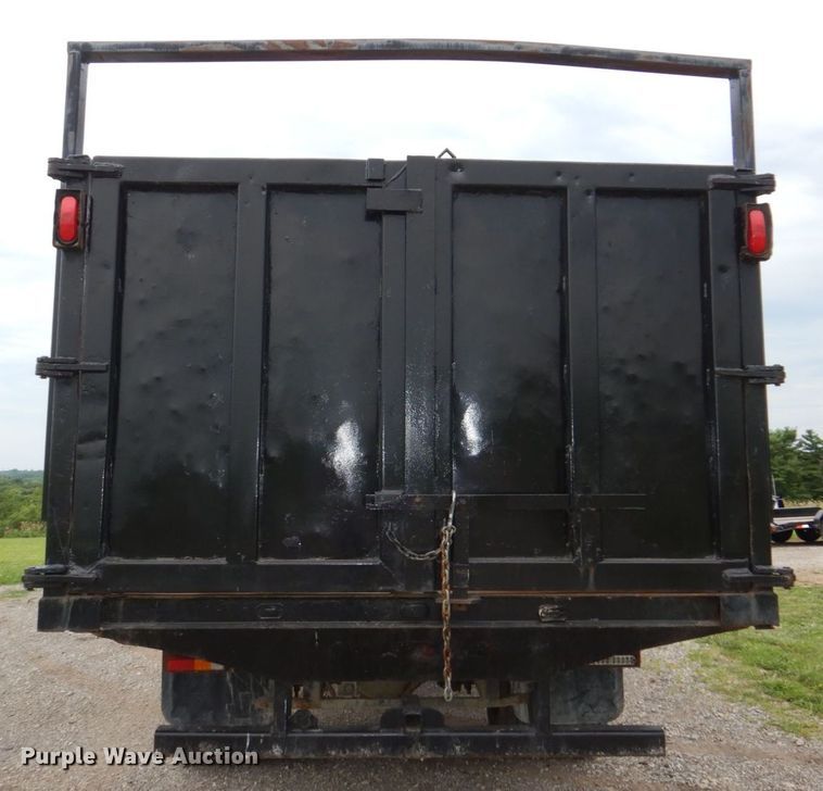 image for item DM2320 1999 Ford F800  crane truck