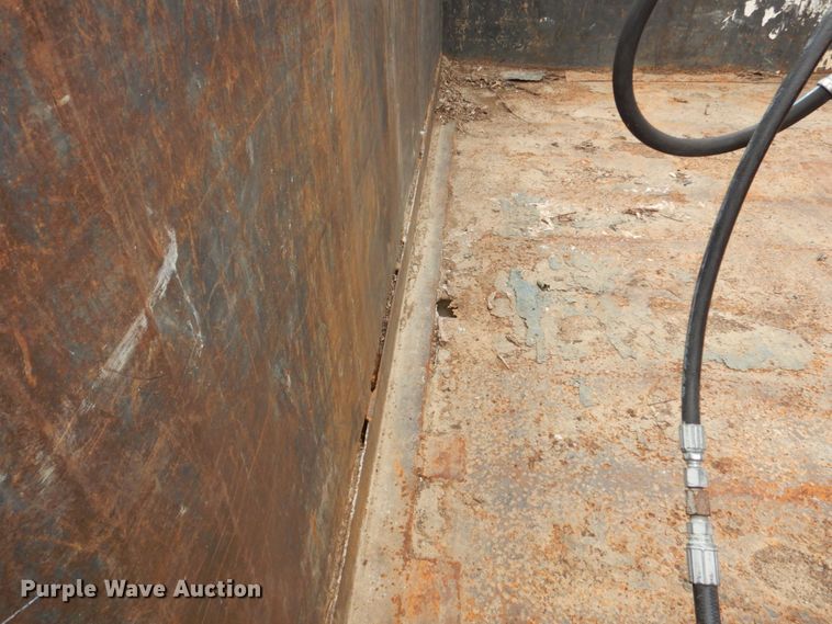 image for item DM2320 1999 Ford F800  crane truck