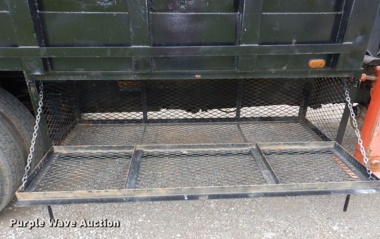 image for item DM2320 1999 Ford F800  crane truck