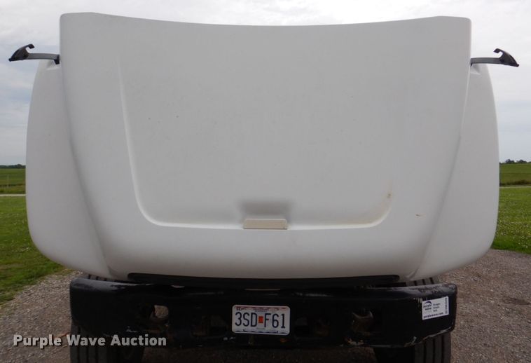 image for item DM2320 1999 Ford F800  crane truck