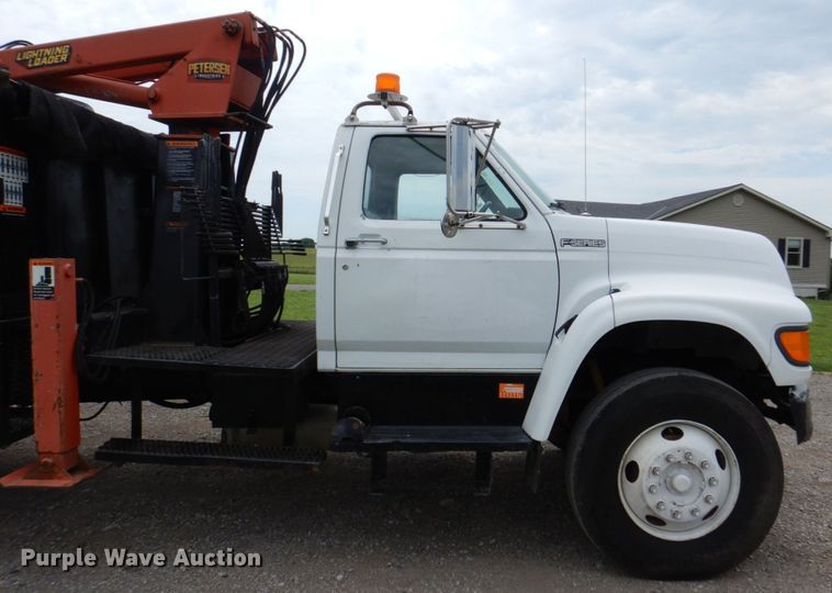 image for item DM2320 1999 Ford F800  crane truck