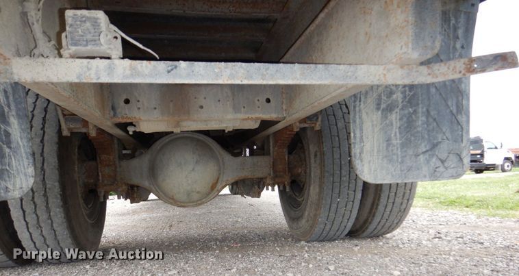 image for item DM2320 1999 Ford F800  crane truck