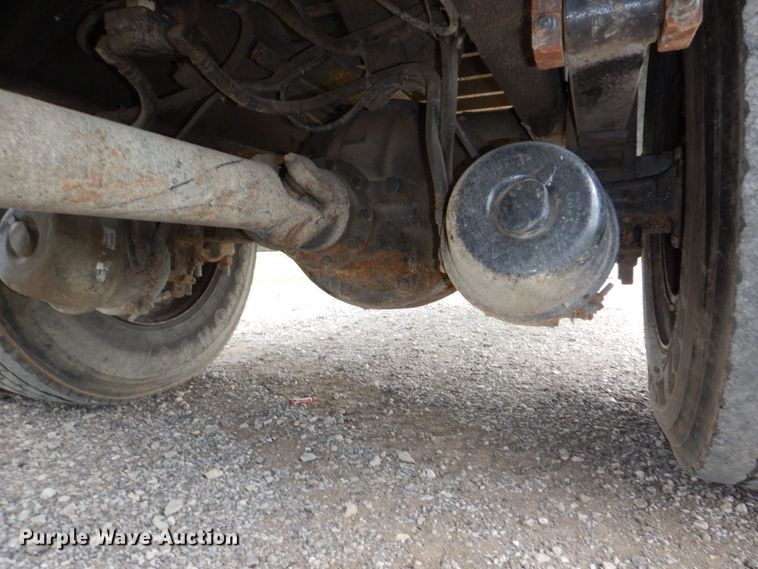 image for item DM2320 1999 Ford F800  crane truck