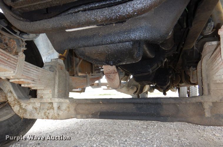 image for item DM2320 1999 Ford F800  crane truck