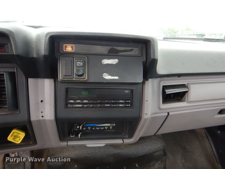 image for item DM2320 1999 Ford F800  crane truck