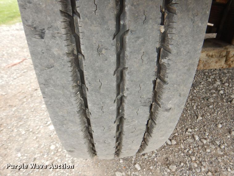 image for item DM2320 1999 Ford F800  crane truck