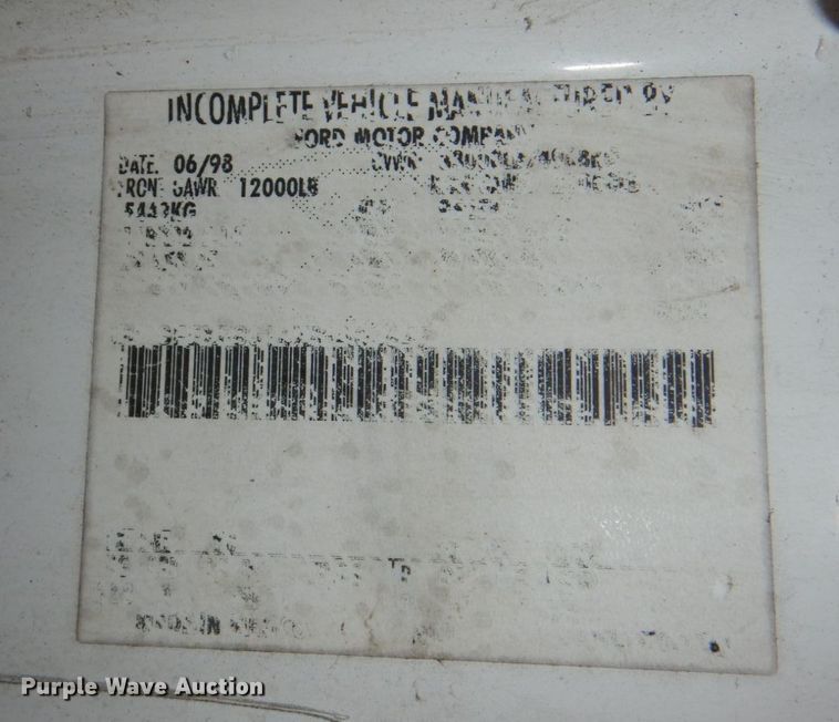 image for item DM2320 1999 Ford F800  crane truck