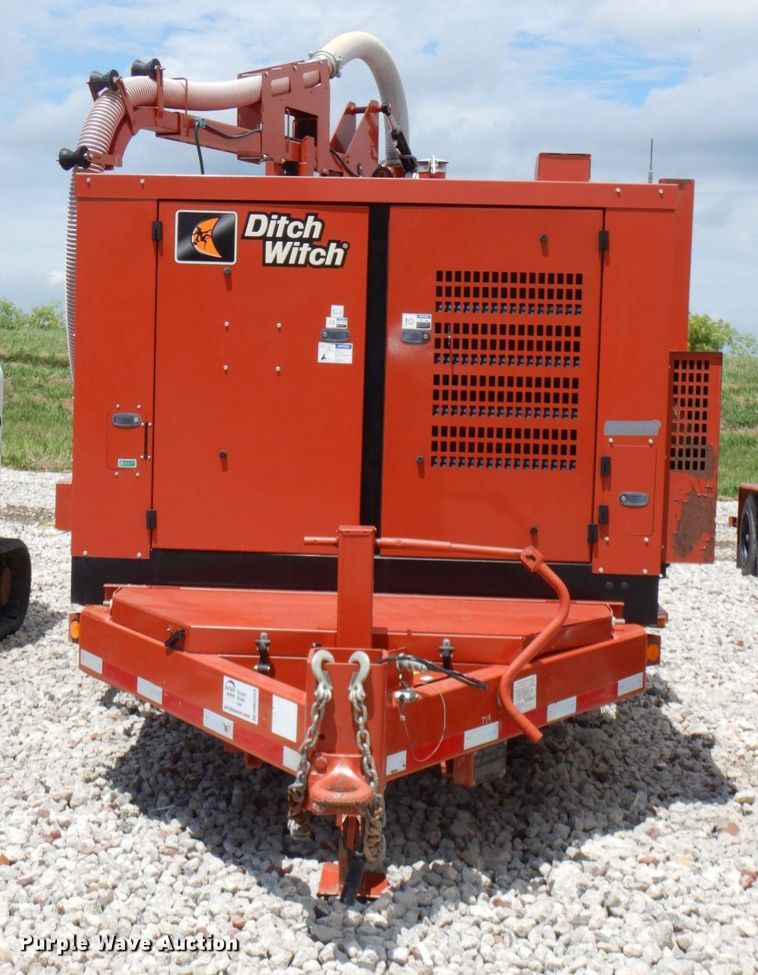 image for item DM2323 2017 Ditch Witch FX65  vacuum excavator