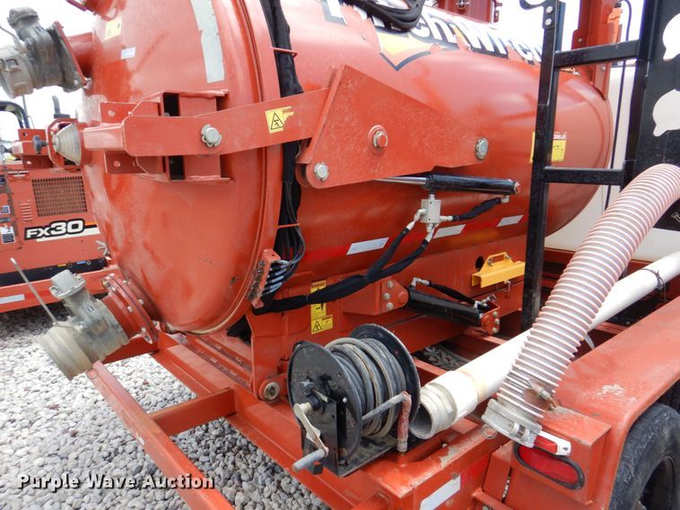image for item DM2323 2017 Ditch Witch FX65  vacuum excavator