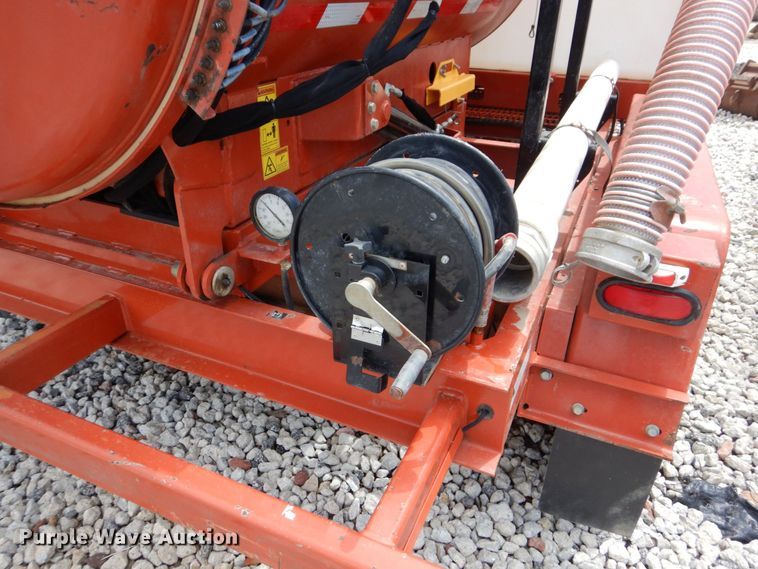 image for item DM2323 2017 Ditch Witch FX65  vacuum excavator