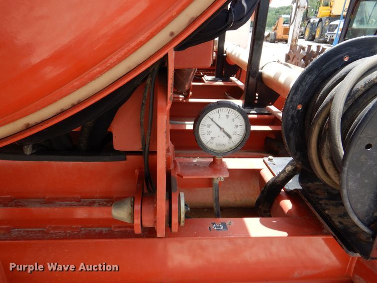 image for item DM2323 2017 Ditch Witch FX65  vacuum excavator