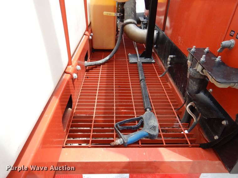 image for item DM2323 2017 Ditch Witch FX65  vacuum excavator