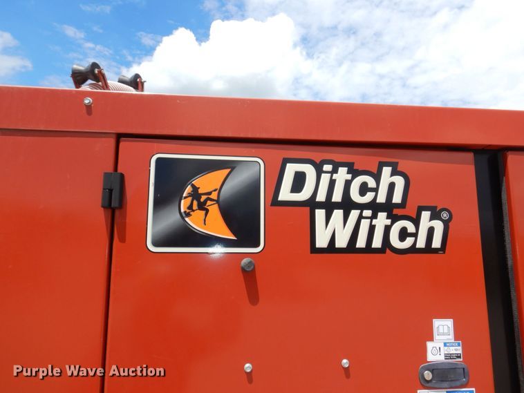 image for item DM2323 2017 Ditch Witch FX65  vacuum excavator