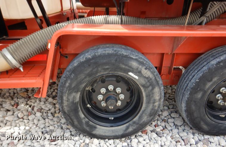 image for item DM2323 2017 Ditch Witch FX65  vacuum excavator