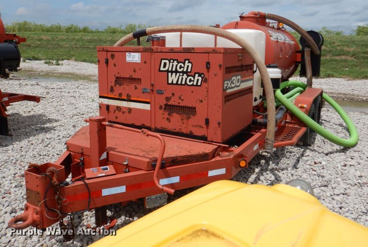 image for item DM2324 2011 Ditch Witch FX30  vacuum excavator
