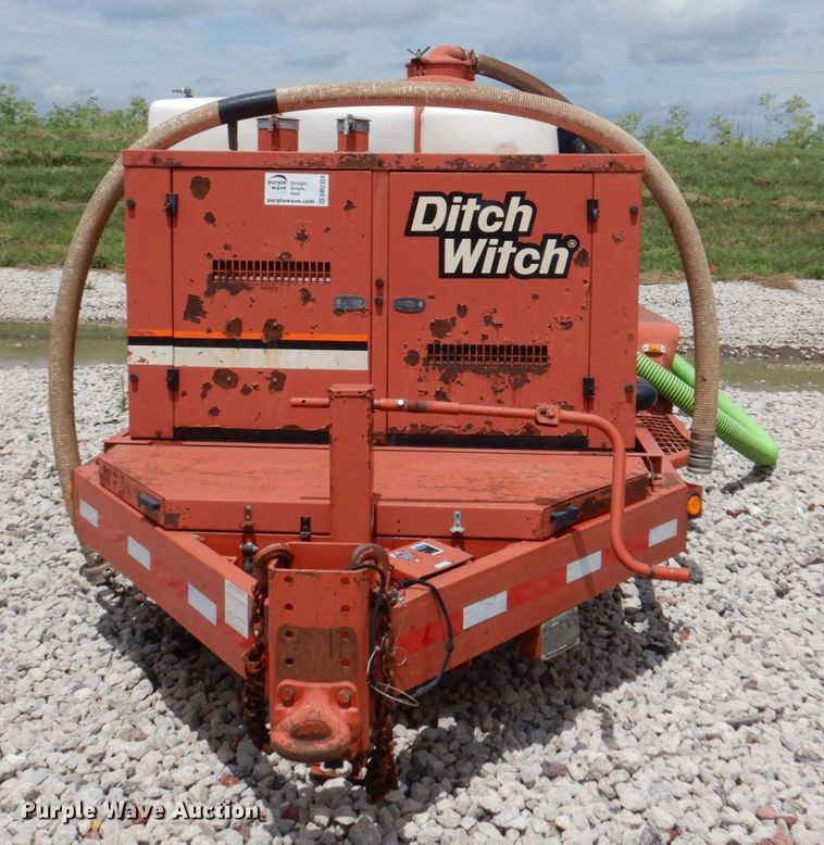 image for item DM2324 2011 Ditch Witch FX30  vacuum excavator