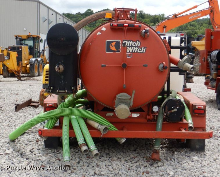 image for item DM2324 2011 Ditch Witch FX30  vacuum excavator