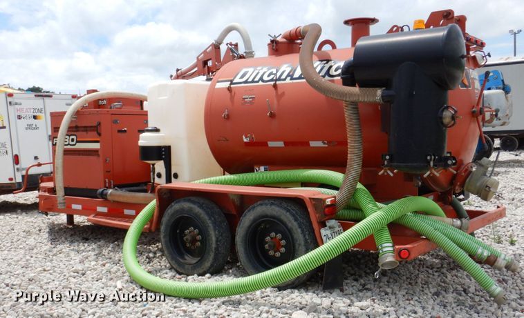 image for item DM2324 2011 Ditch Witch FX30  vacuum excavator