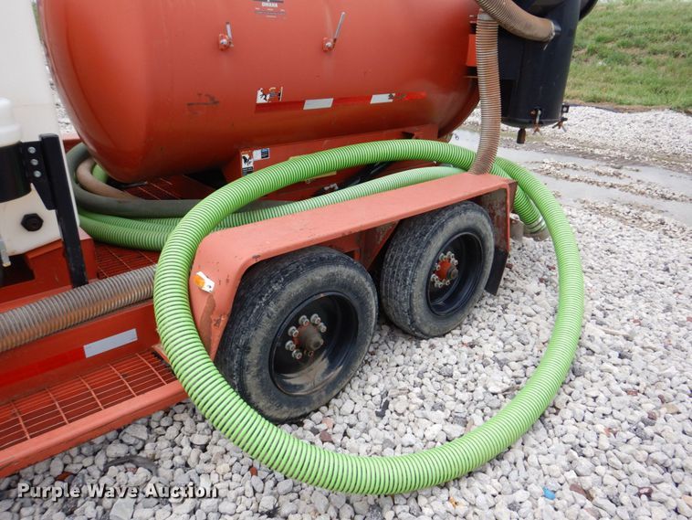 image for item DM2324 2011 Ditch Witch FX30  vacuum excavator