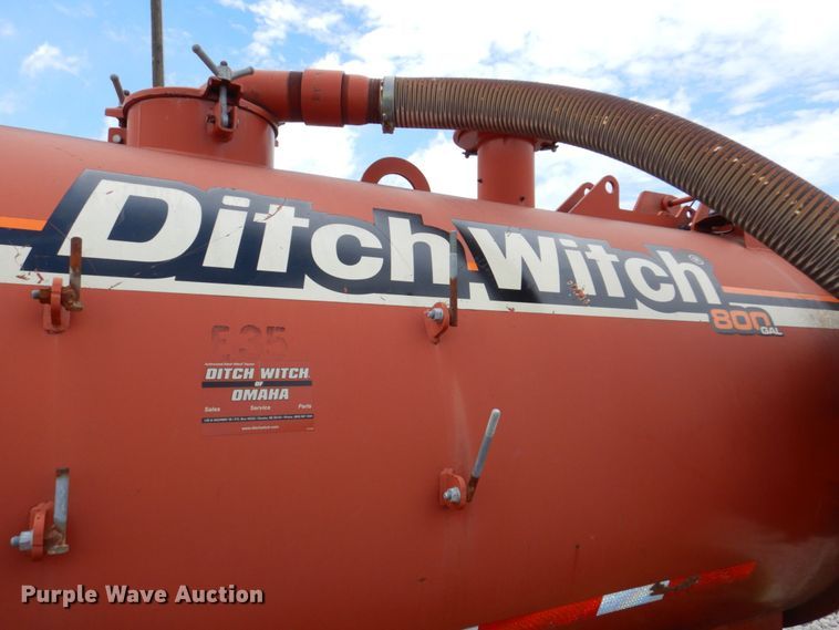 image for item DM2324 2011 Ditch Witch FX30  vacuum excavator