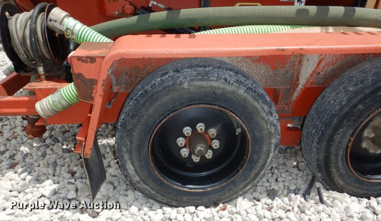 image for item DM2324 2011 Ditch Witch FX30  vacuum excavator