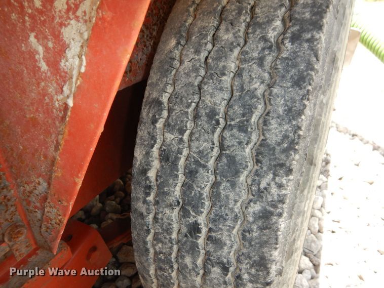 image for item DM2324 2011 Ditch Witch FX30  vacuum excavator