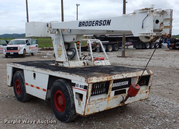 image for item DM2329 1994 Broderson IC-80-2D  crane