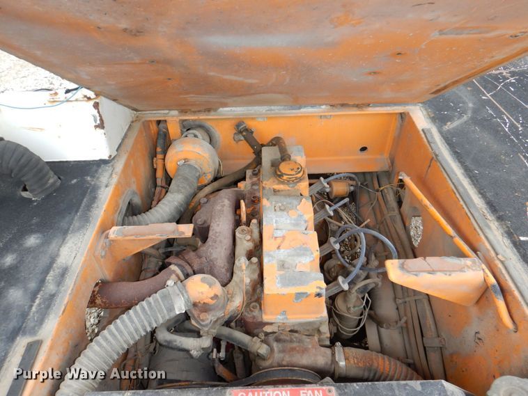 image for item DM2329 1994 Broderson IC-80-2D  crane