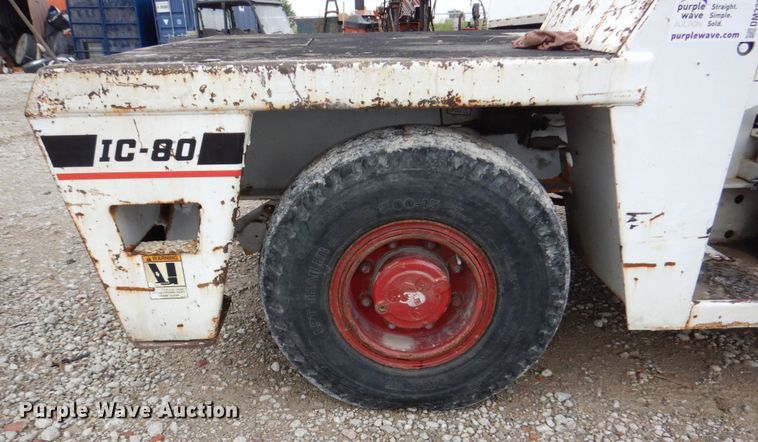 image for item DM2329 1994 Broderson IC-80-2D  crane