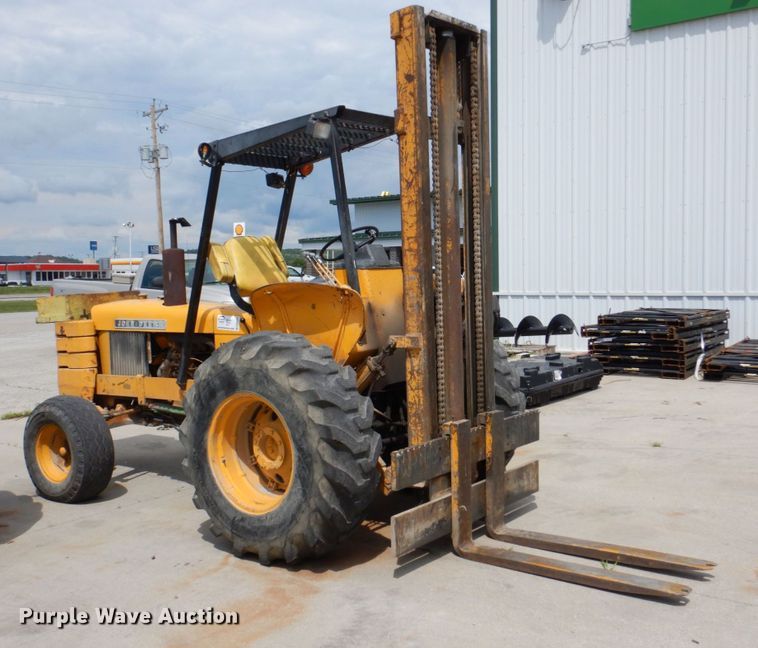 image for item DM2330 John Deere 480-B  forklift