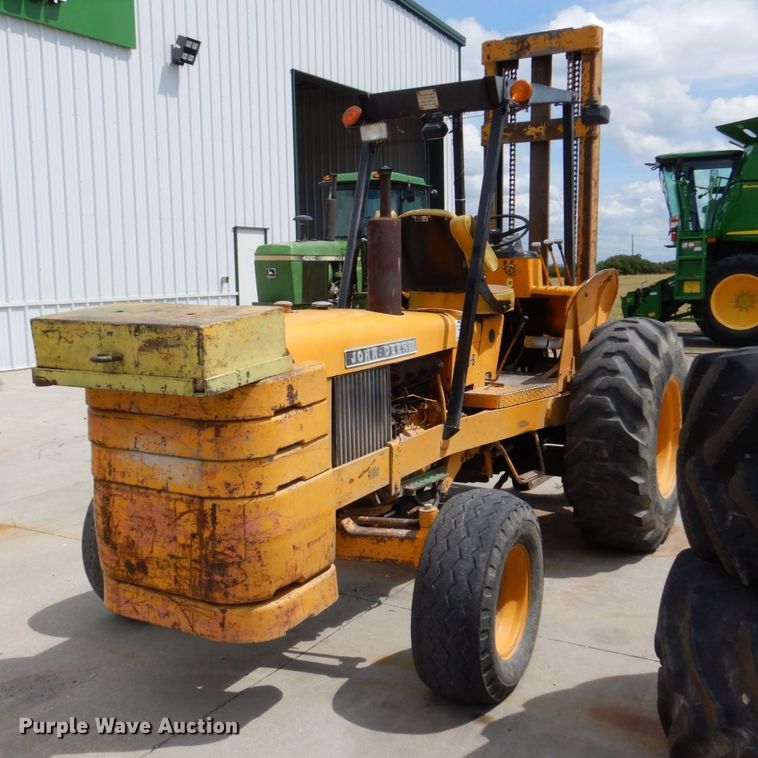 image for item DM2330 John Deere 480-B  forklift