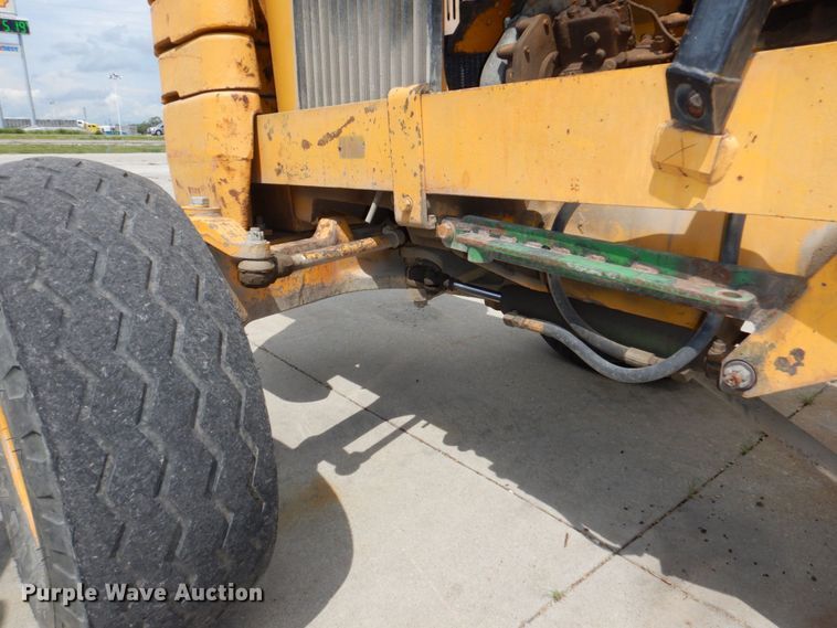 image for item DM2330 John Deere 480-B  forklift