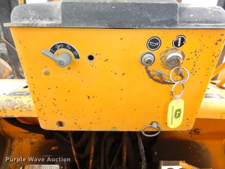 image for item DM2330 John Deere 480-B  forklift