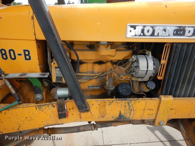 image for item DM2330 John Deere 480-B  forklift