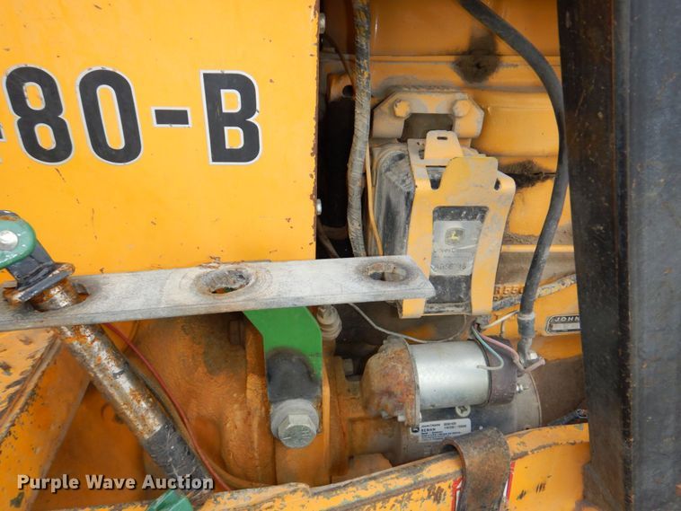 image for item DM2330 John Deere 480-B  forklift