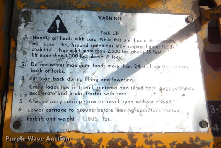 image for item DM2330 John Deere 480-B  forklift