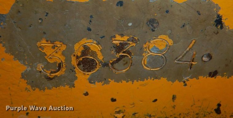 image for item DM2330 John Deere 480-B  forklift